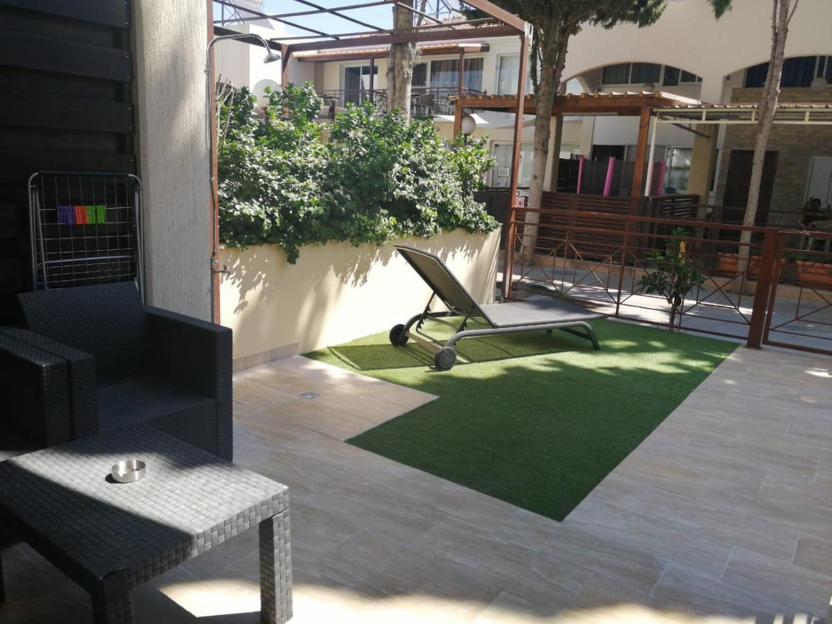 Galatex Beach Apartment 利马索尔 外观 照片